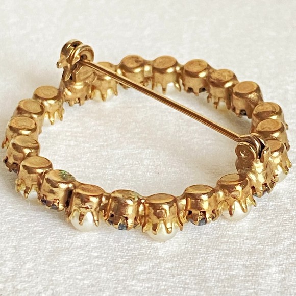 Gold Tone Brooch Faux Pearl And Blue Stone Circle Open Work - Picture 7 of 7